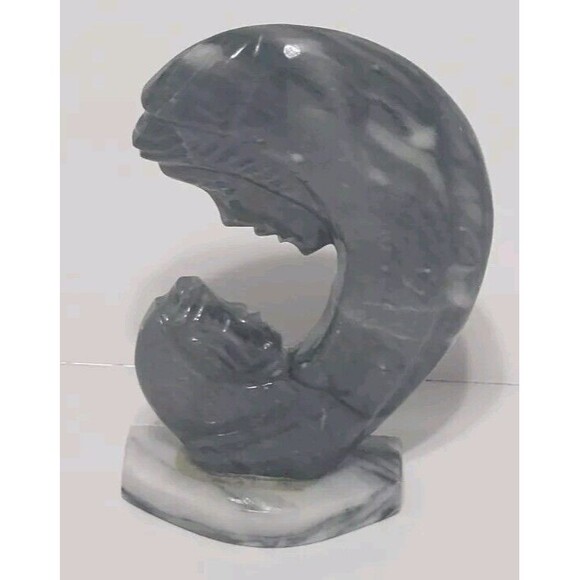Carved Gray Stone Mother Madonna & Child Figurine Religious Statue W/Base 5.25" - Picture 1 of 9